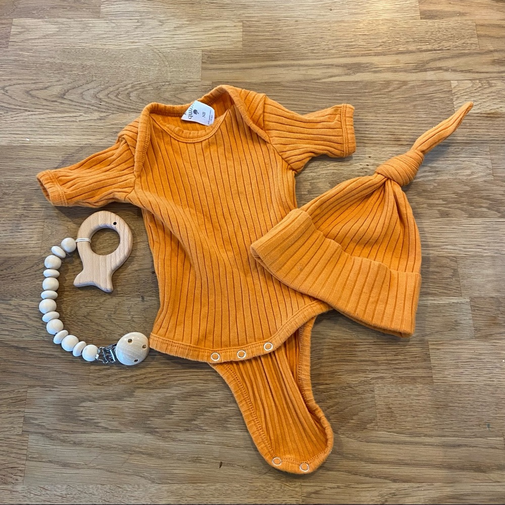 Kate Quinn Newborn Bundle Onesie & Hat 🎃